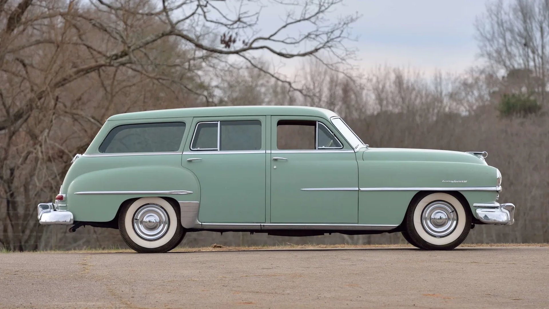 Chrysler_Windsor_3_generation__Estate_5-door__6.jpg