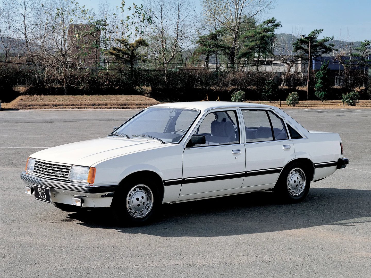 Daewoo_Royale_1_generation__Sedan__8.jpg
