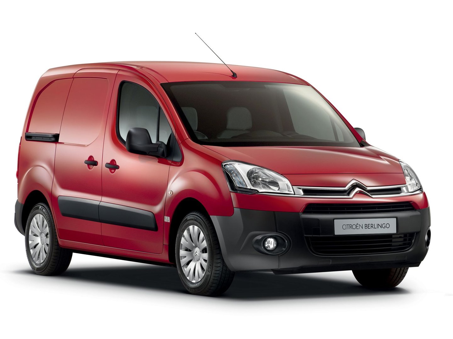 2 generation, restyling 