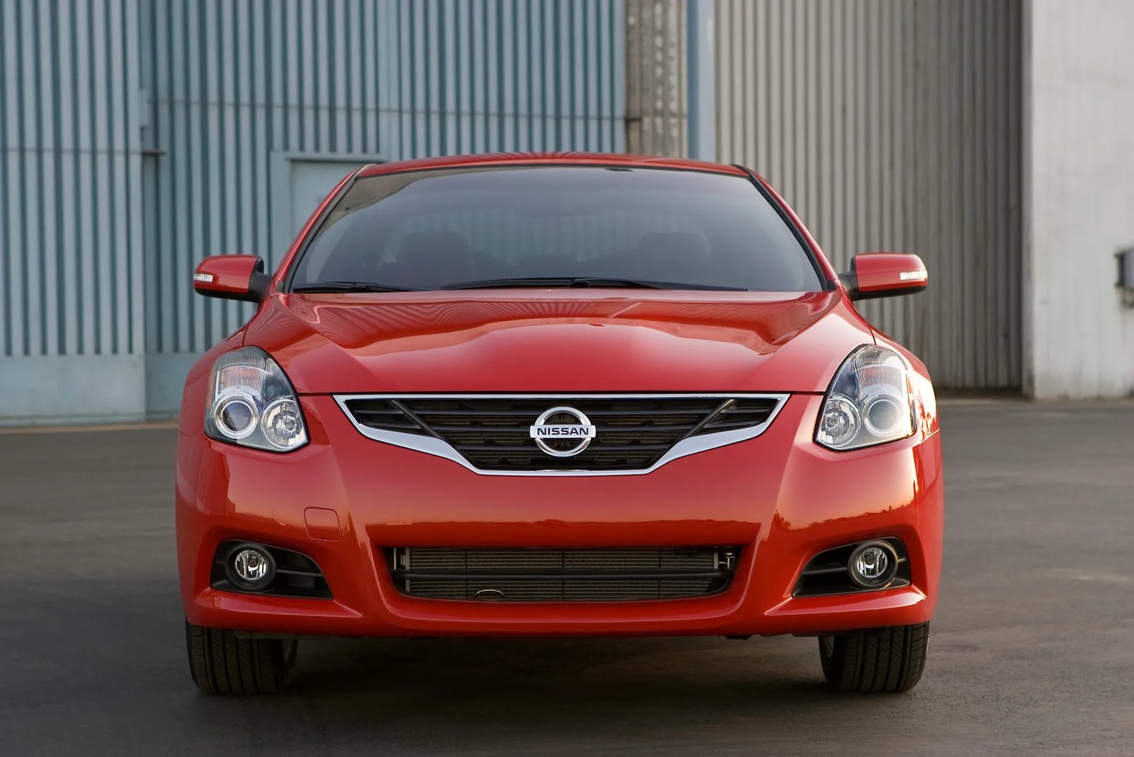 Nissan_Altima_4_generation_restyling__Coupe__4.jpg