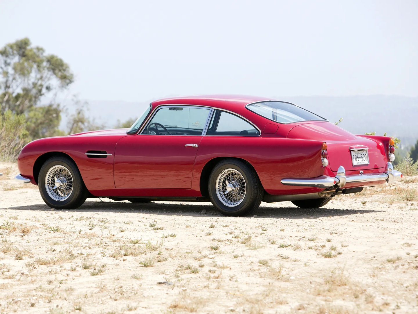 Aston Martin_DB5_1_generation__Coupe__5.jpg