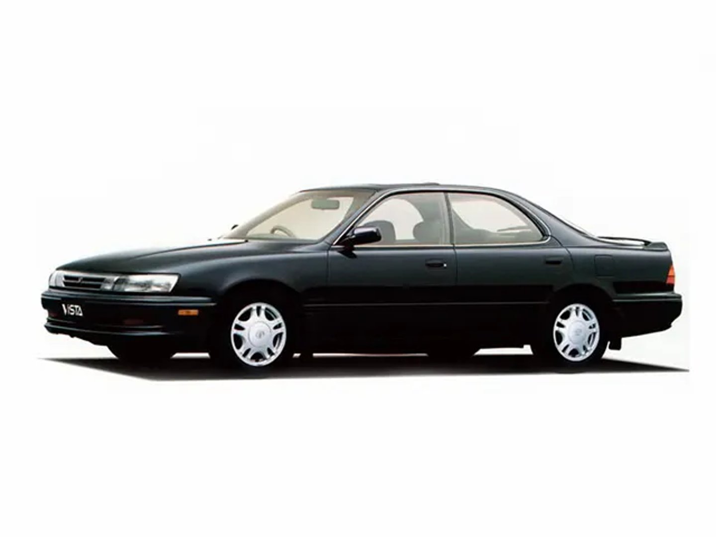 Toyota_Vista_3_generation__Sedan_Hardtop__2.jpg