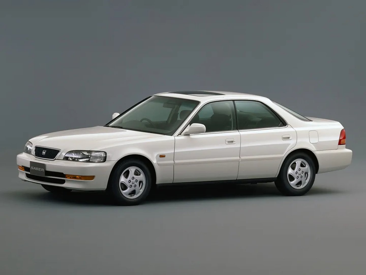 Honda_Saber_1_generation__Sedan__2.jpg