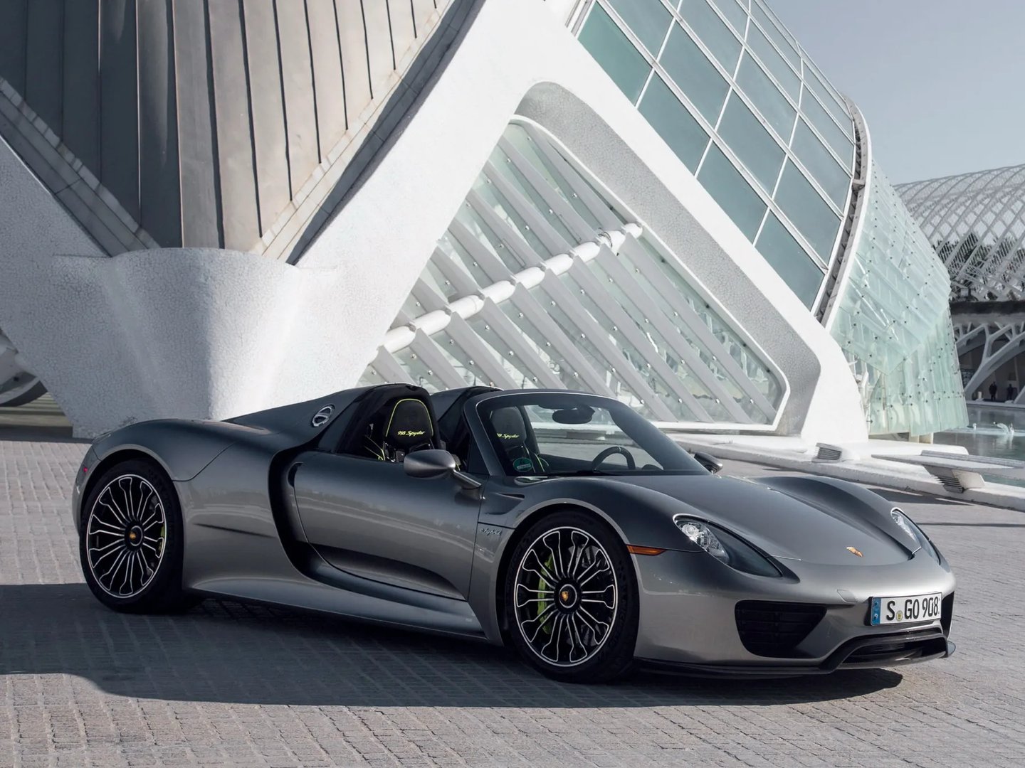 —  Roadster