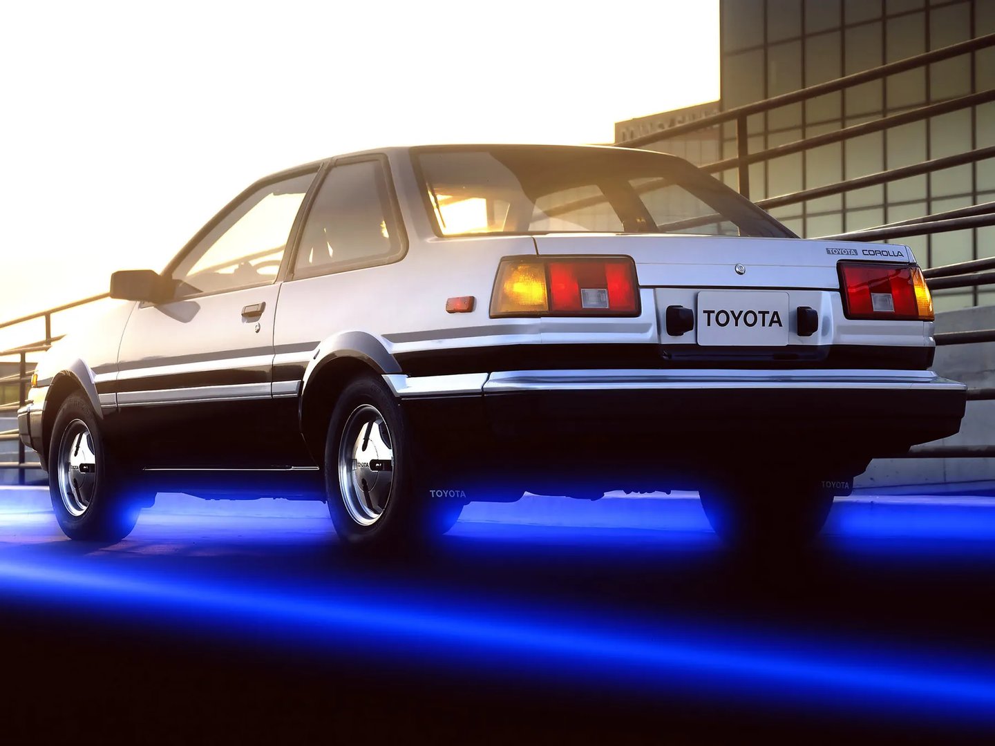 Toyota_Corolla_5_generation__Coupe__1.jpg