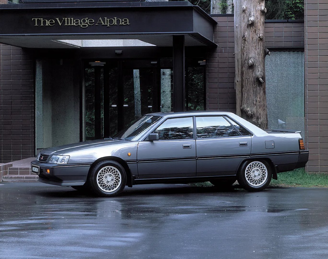 Mitsubishi_Sapporo_2_generation__Sedan__2.jpg