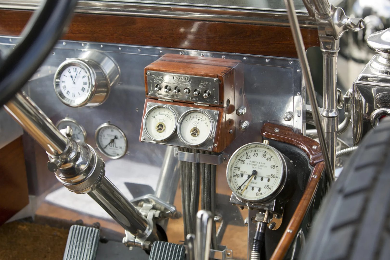 Rolls-Royce_Silver_Ghost_1_generation__Cabrio__9.jpg