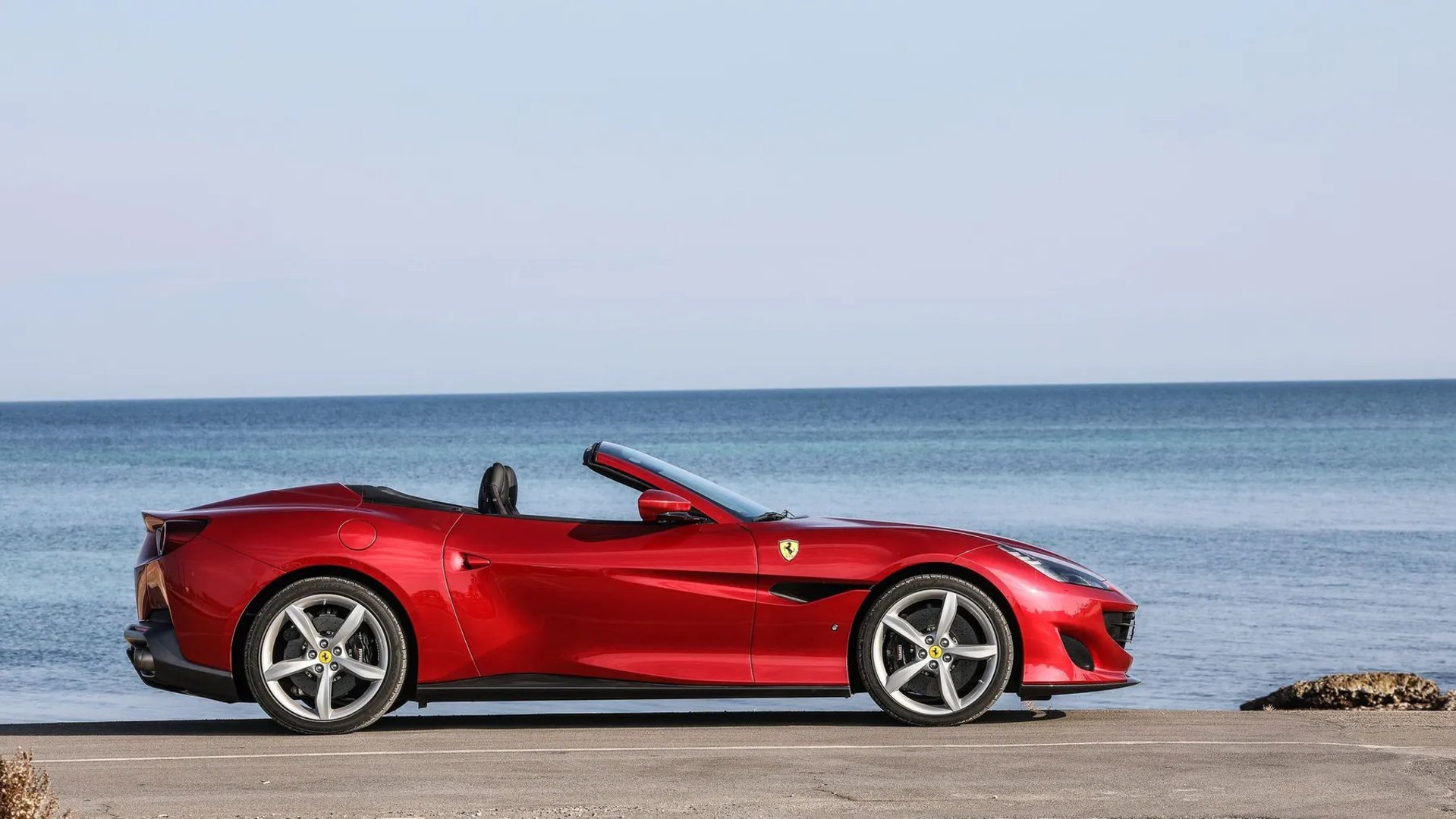 Ferrari_Portofino_1_generation__Cabrio__2.jpg