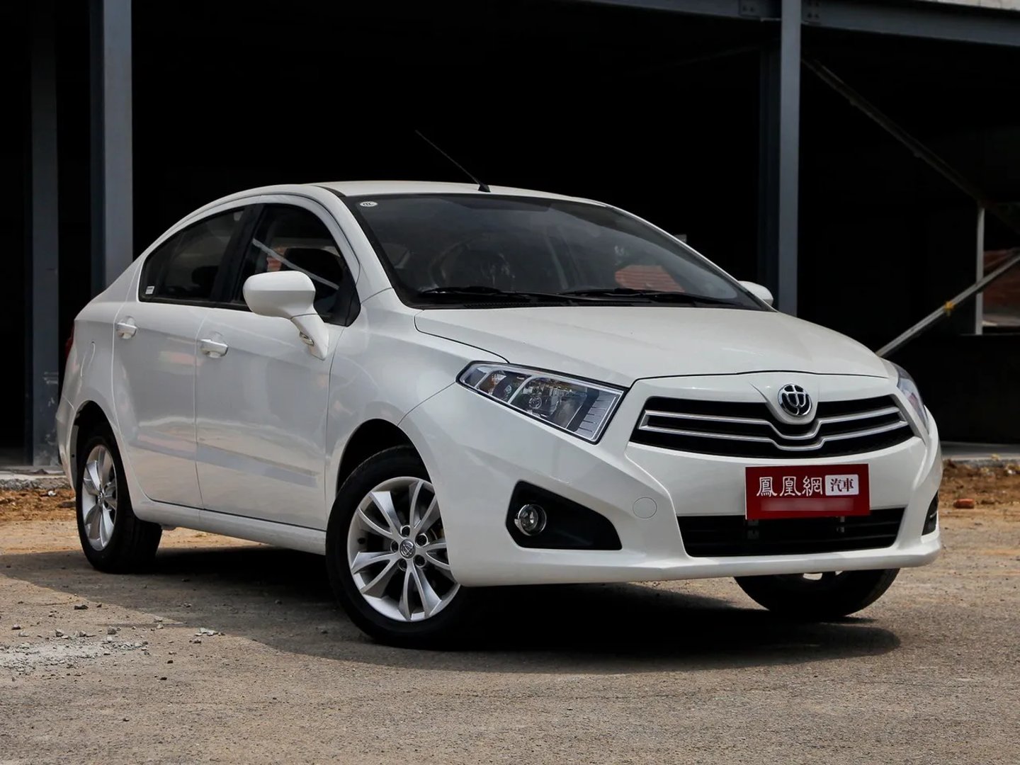 Brilliance H230 1 generation  Sedan