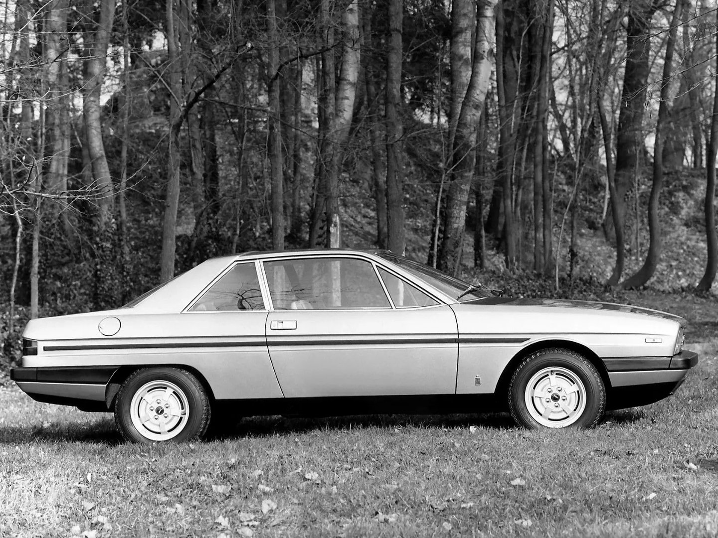 Lancia_Gamma_1_generation__Coupe__8.jpg