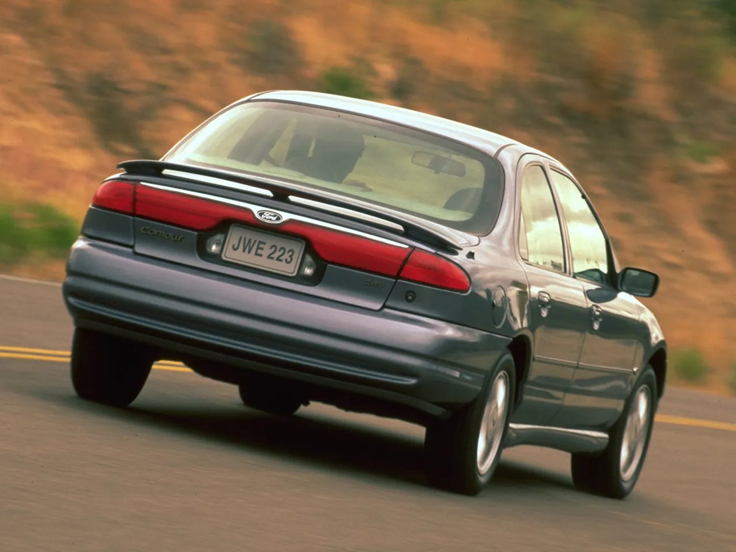 Ford_Contour_1_generation_restyling__Sedan__6.jpg