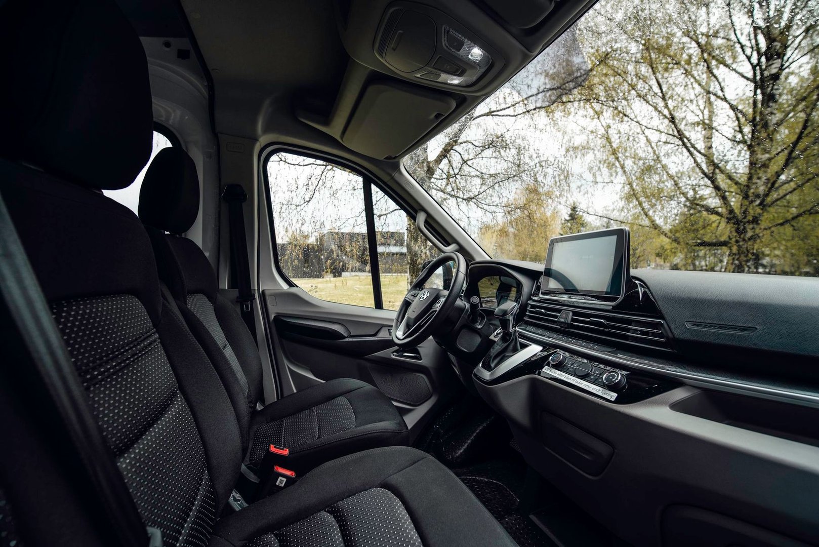 maxus_eDeliver_9_1_generation__Minibus__3.jpg