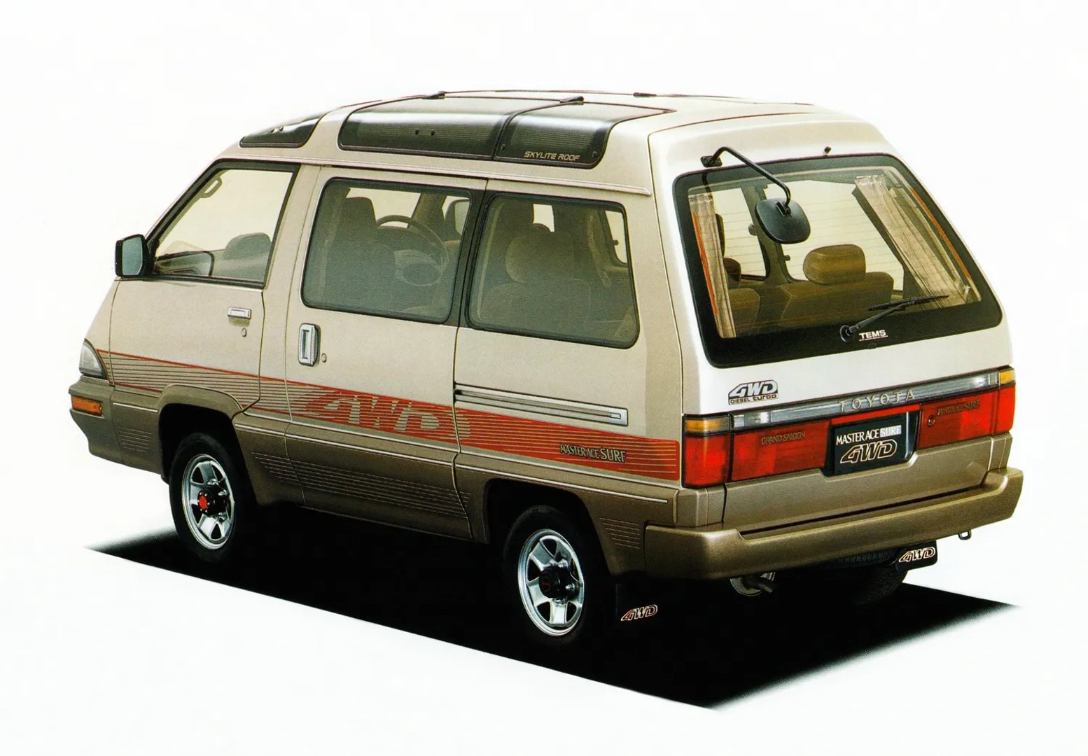 Toyota_MasterAce_Surf_1_generation__Minivan__5.jpg
