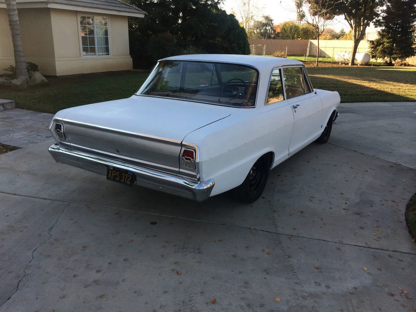 Chevrolet_Nova_1_generation__Sedan_2-doors__1.jpg