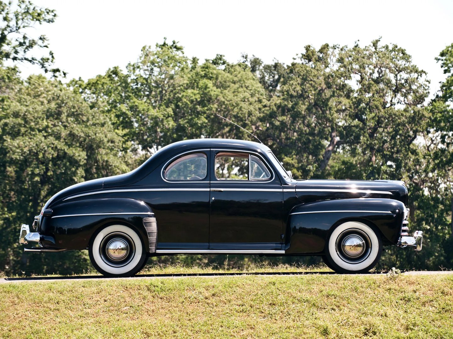 Ford_V8_3_generation__Coupe__2.jpg