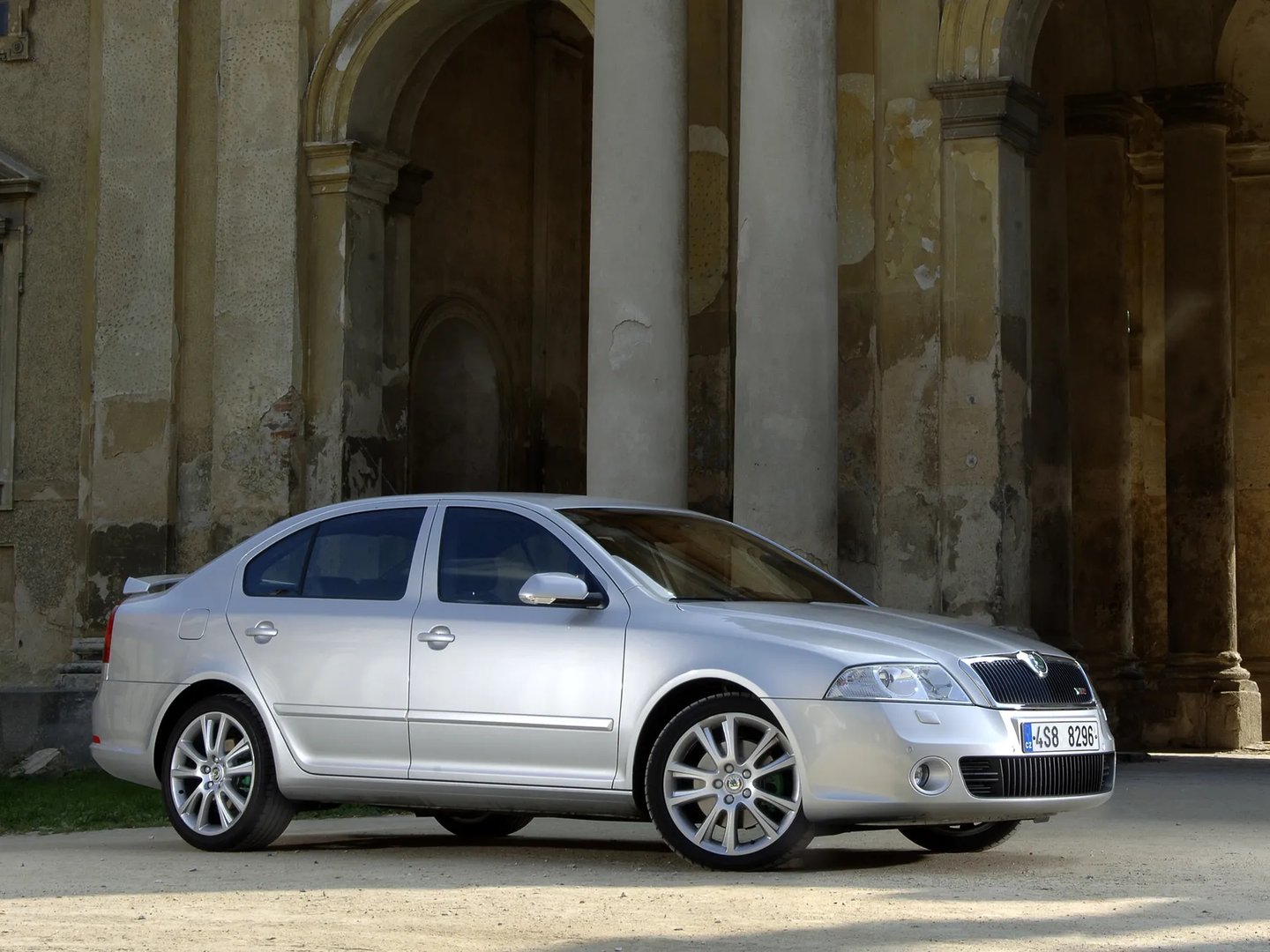 Skoda_Octavia_RS_2_generation__Liftback__12.jpg