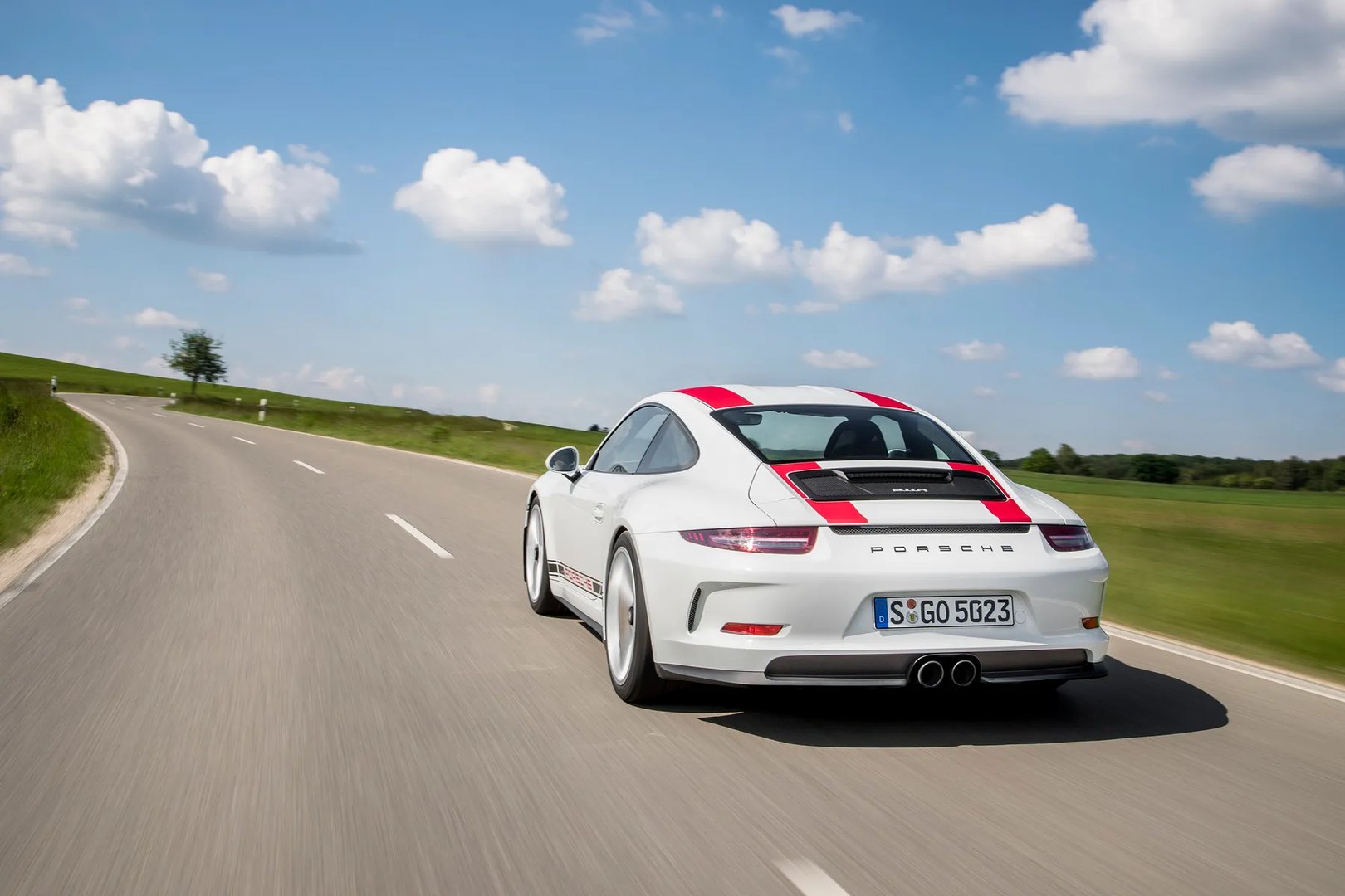 Porsche_911_R_1_generation__Coupe__6.jpg