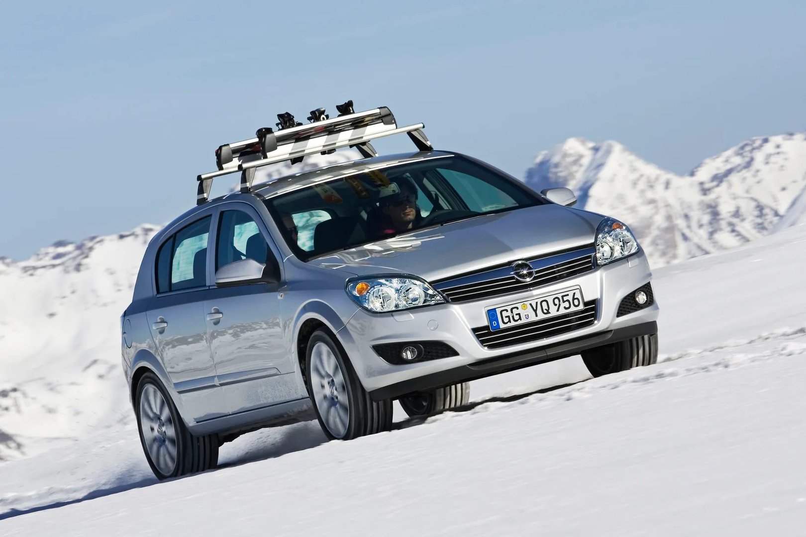 Opel_Astra_3_generation_restyling__Hatchback_5-door__7.jpg