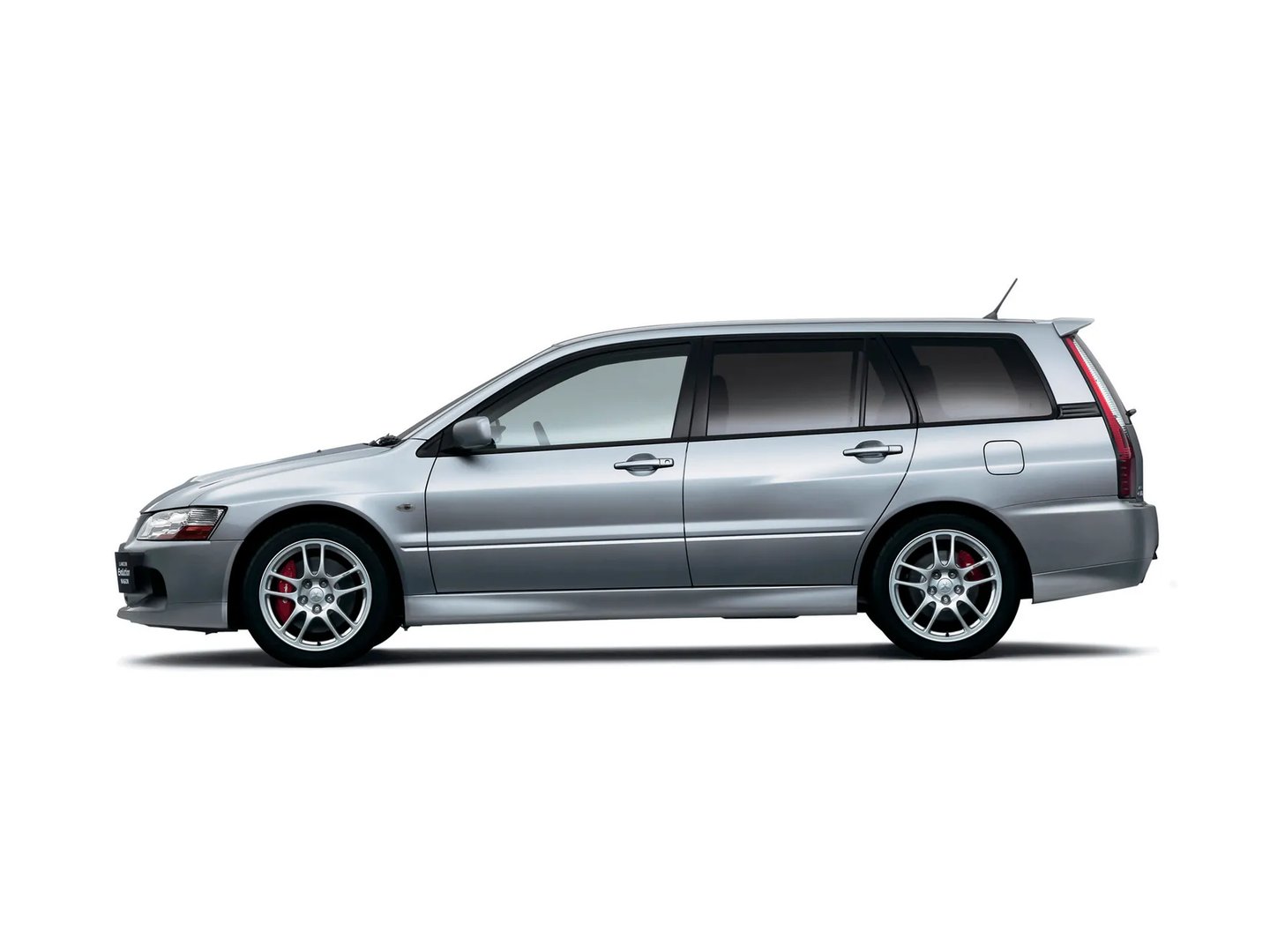 Mitsubishi_Lancer_Evolution_9_generation__Estate_5-door__6.jpg