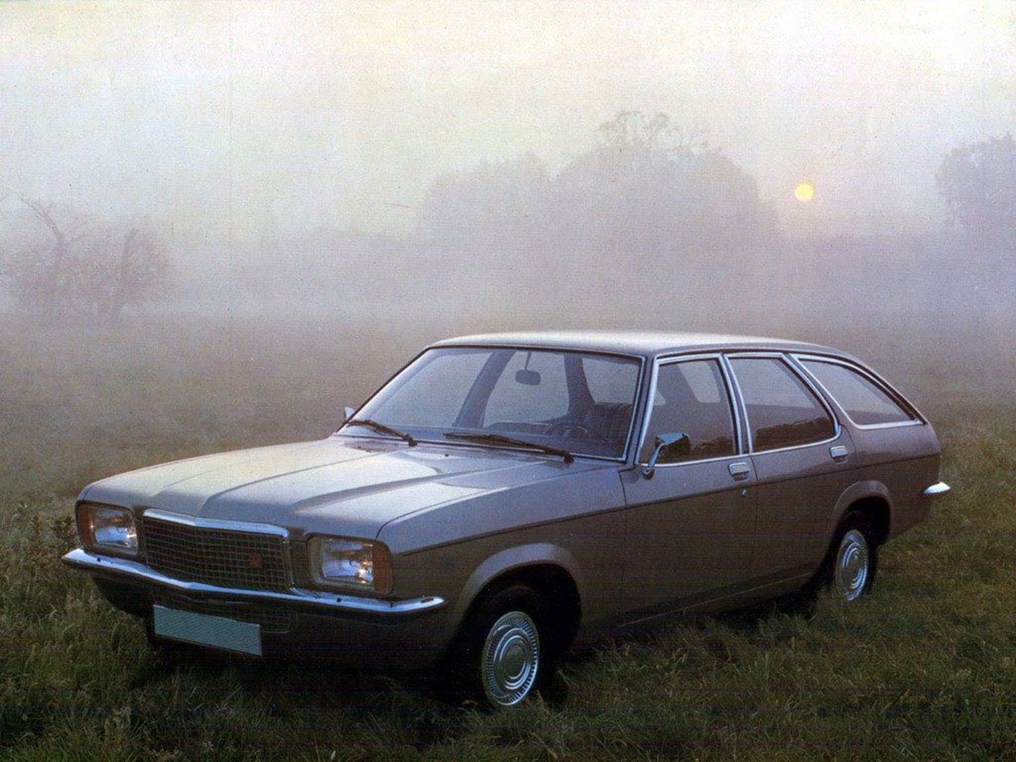 vauxhall_Victor_5_generation__Estate_5-door__2.jpg