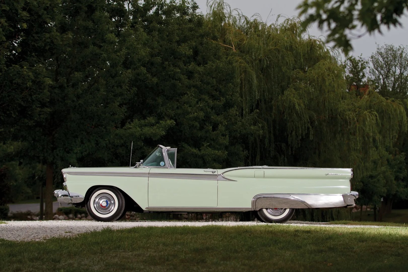 Ford_Galaxie_(USA)_1_generation__Cabrio__8.jpg