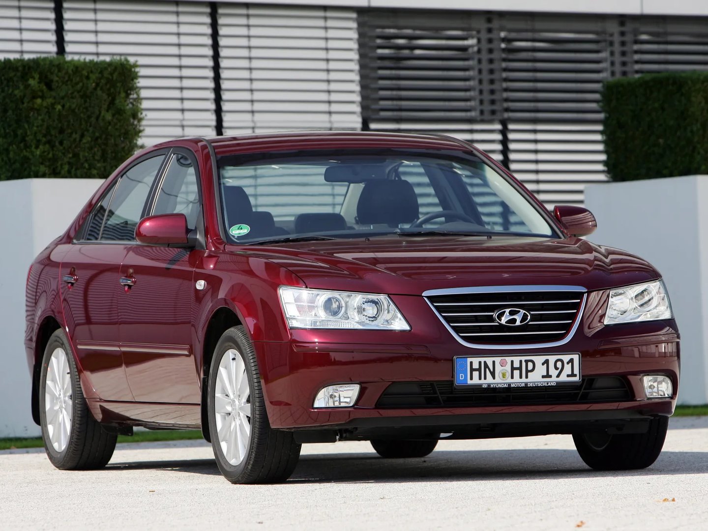 Hyundai_Sonata_5_generation_restyling__Sedan__main.jpg