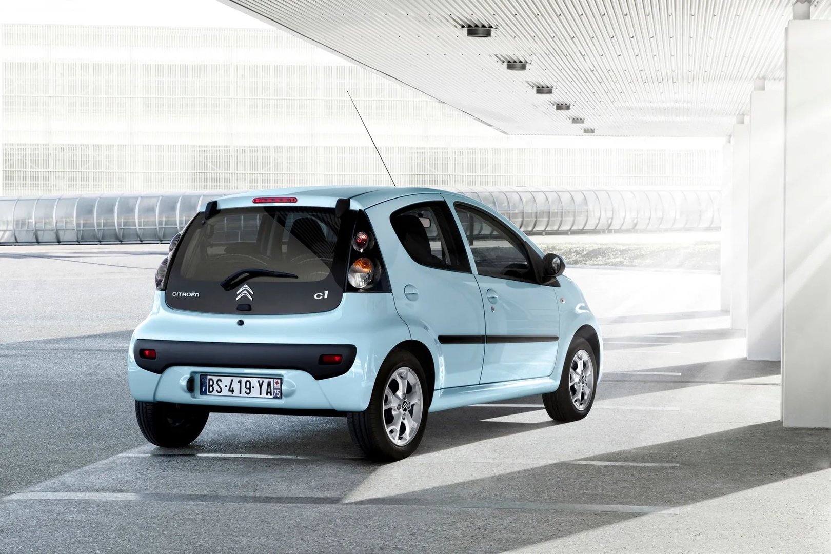 Citroen_C1_1_generation_restyling_2__Mini_5-doors__3.jpg