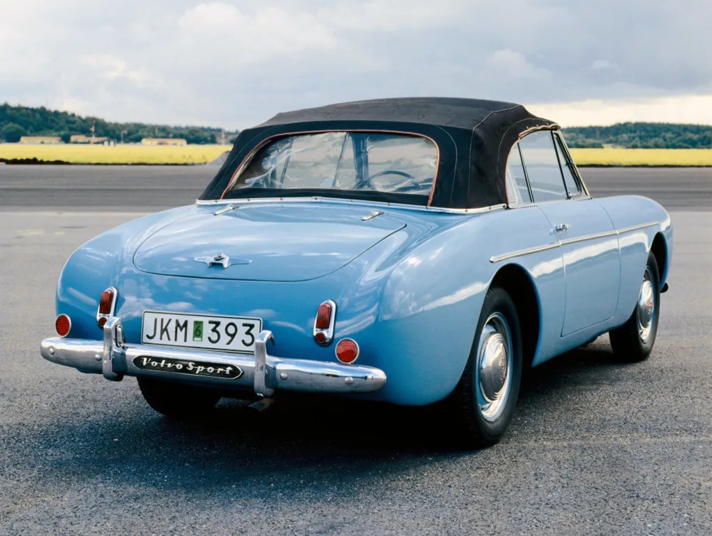 Volvo_P1900_1_generation__Cabrio__5.jpg