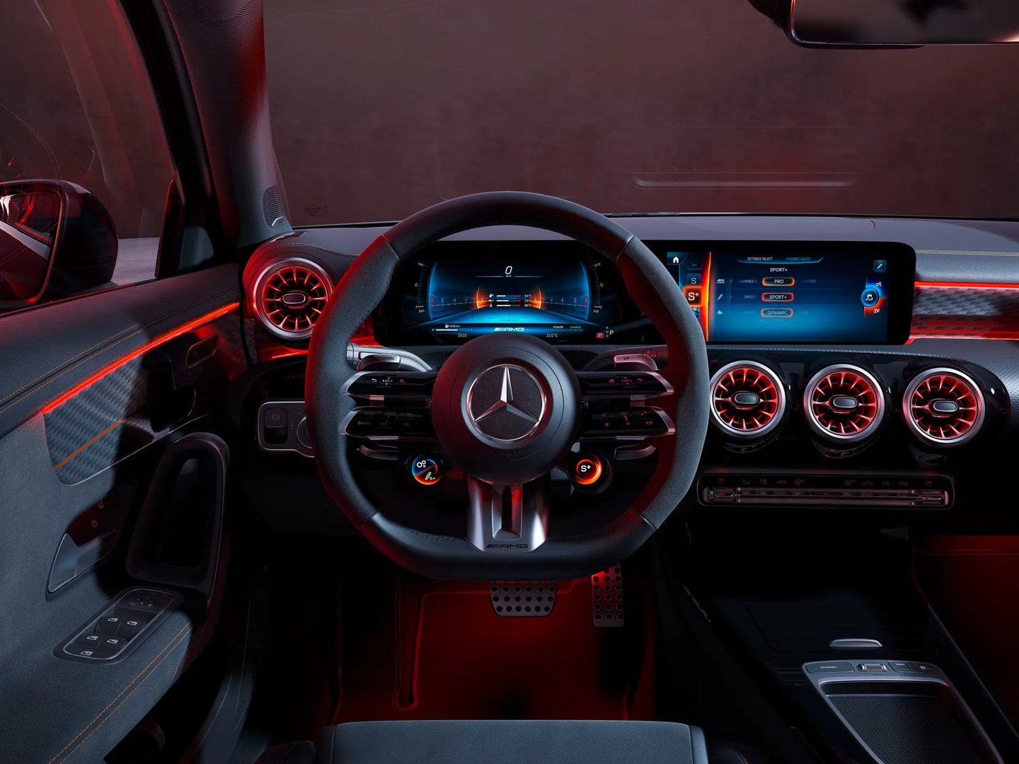 Mercedes_A-Class_AMG_2_generation_restyling__Hatchback_5-door__12.jpg