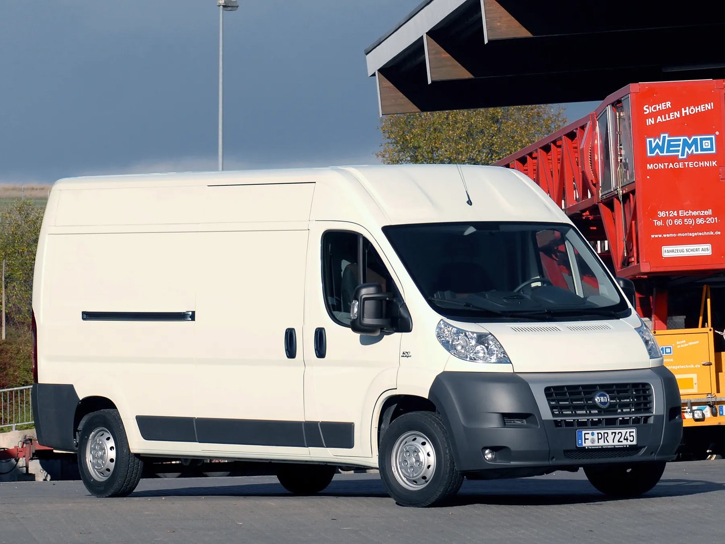Fiat_Ducato_3_generation__Van__8.jpg