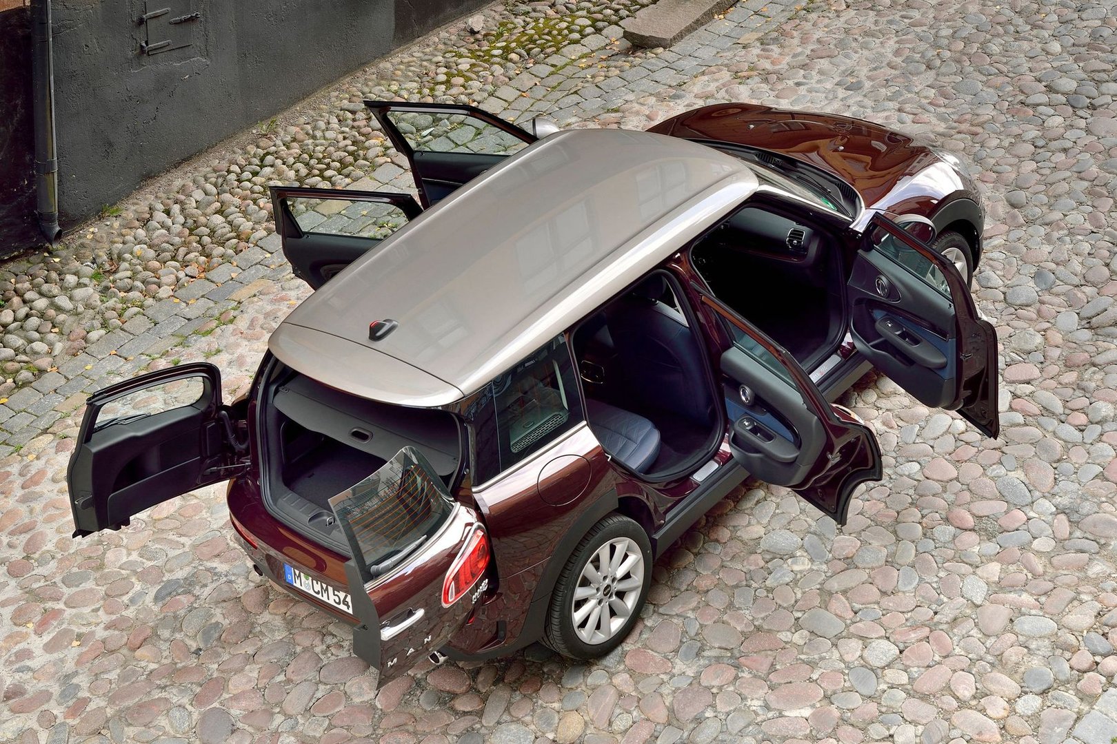 mini_Clubman_2_generation__Estate_5-door__19.jpg