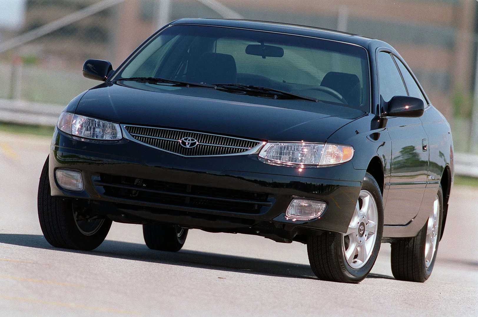 Toyota_Camry_Solara_1_generation__Coupe__11.jpg