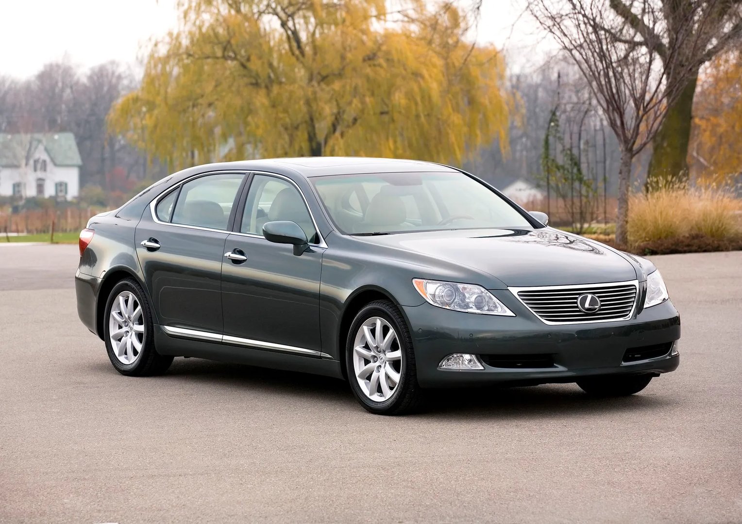 Lexus_LS_4_generation__Sedan_Long__5.jpg