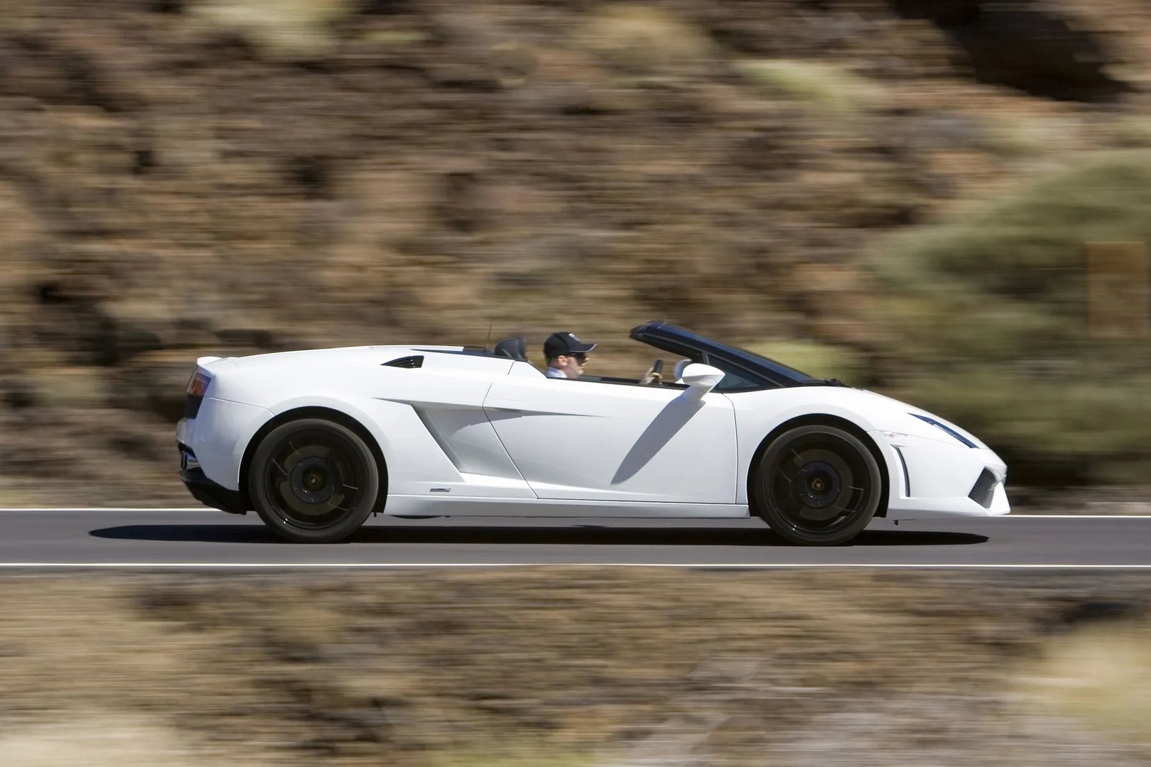 Lamborghini_Gallardo_1_generation_restyling__Roadster__13.jpg