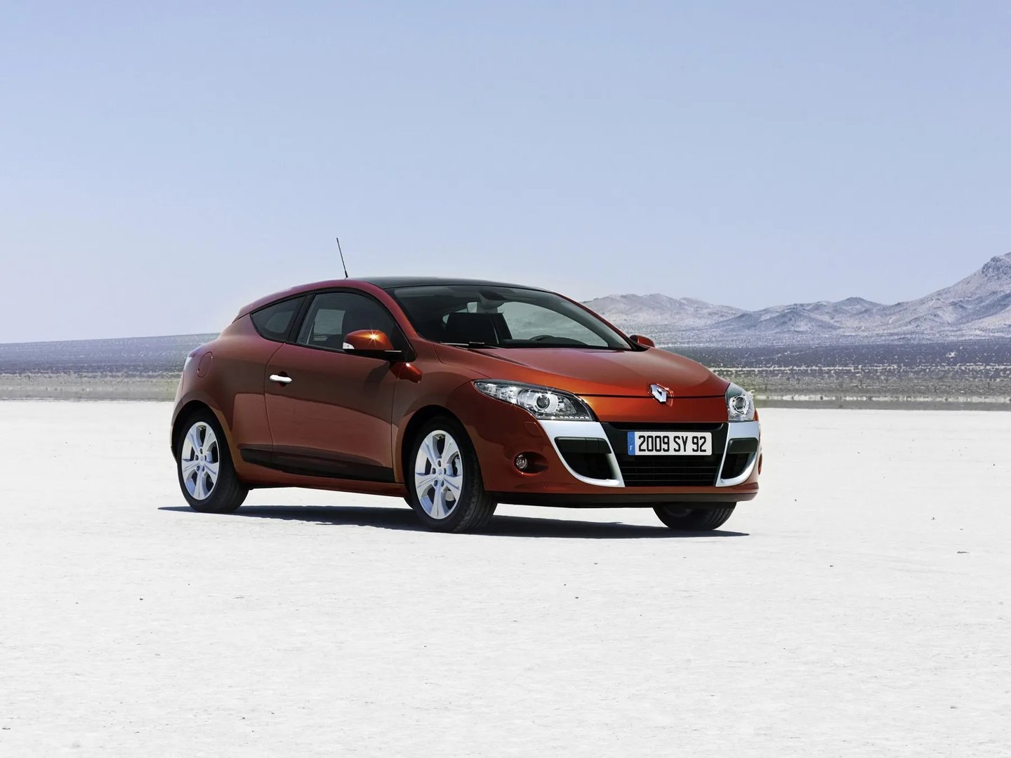 Renault_Megane_3_generation__Hatchback_3-door__1.jpg