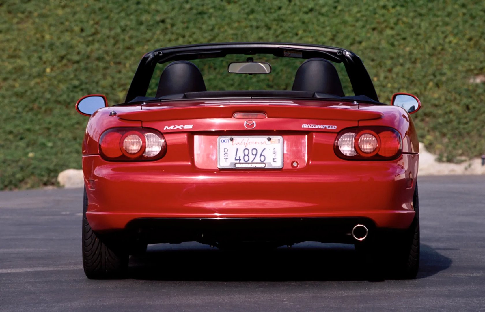 Mazda_MX-5_2_generation_restyling__Roadster__9.jpg