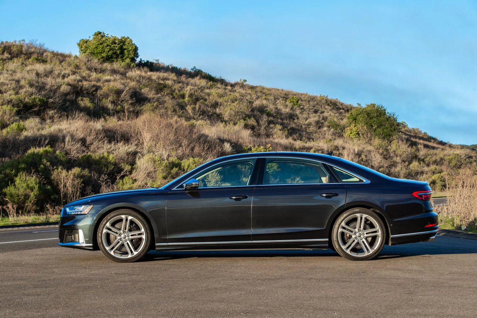 Audi_S8_4_generation__Sedan__9.jpg