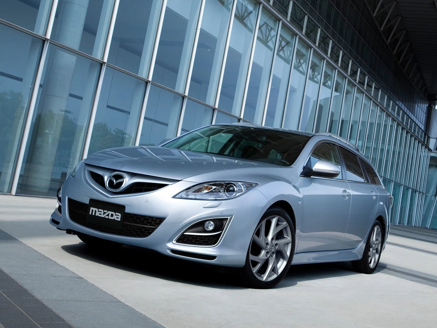2 generation, restyling 