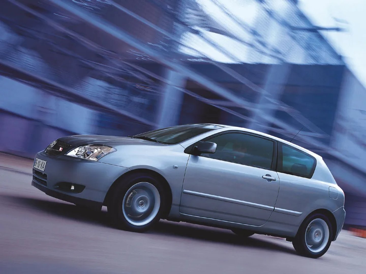 Toyota_Corolla_9_generation__Hatchback_3-door__1.jpg