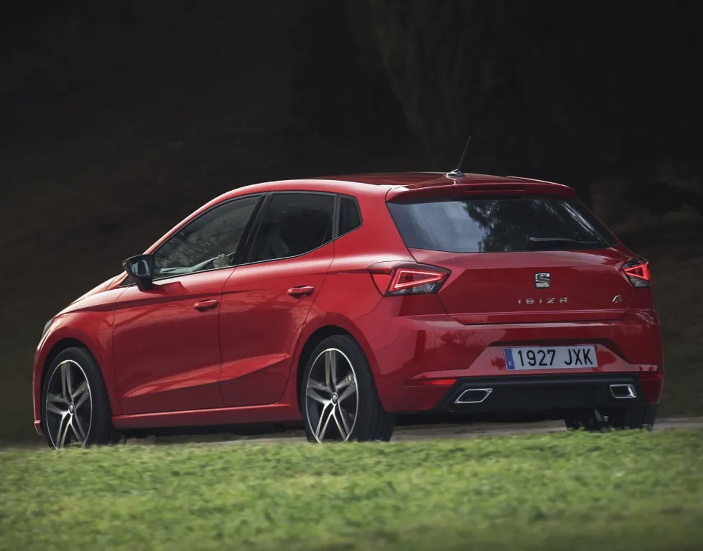 SEAT_Ibiza_5_generation__Mini_5-doors__2.jpg