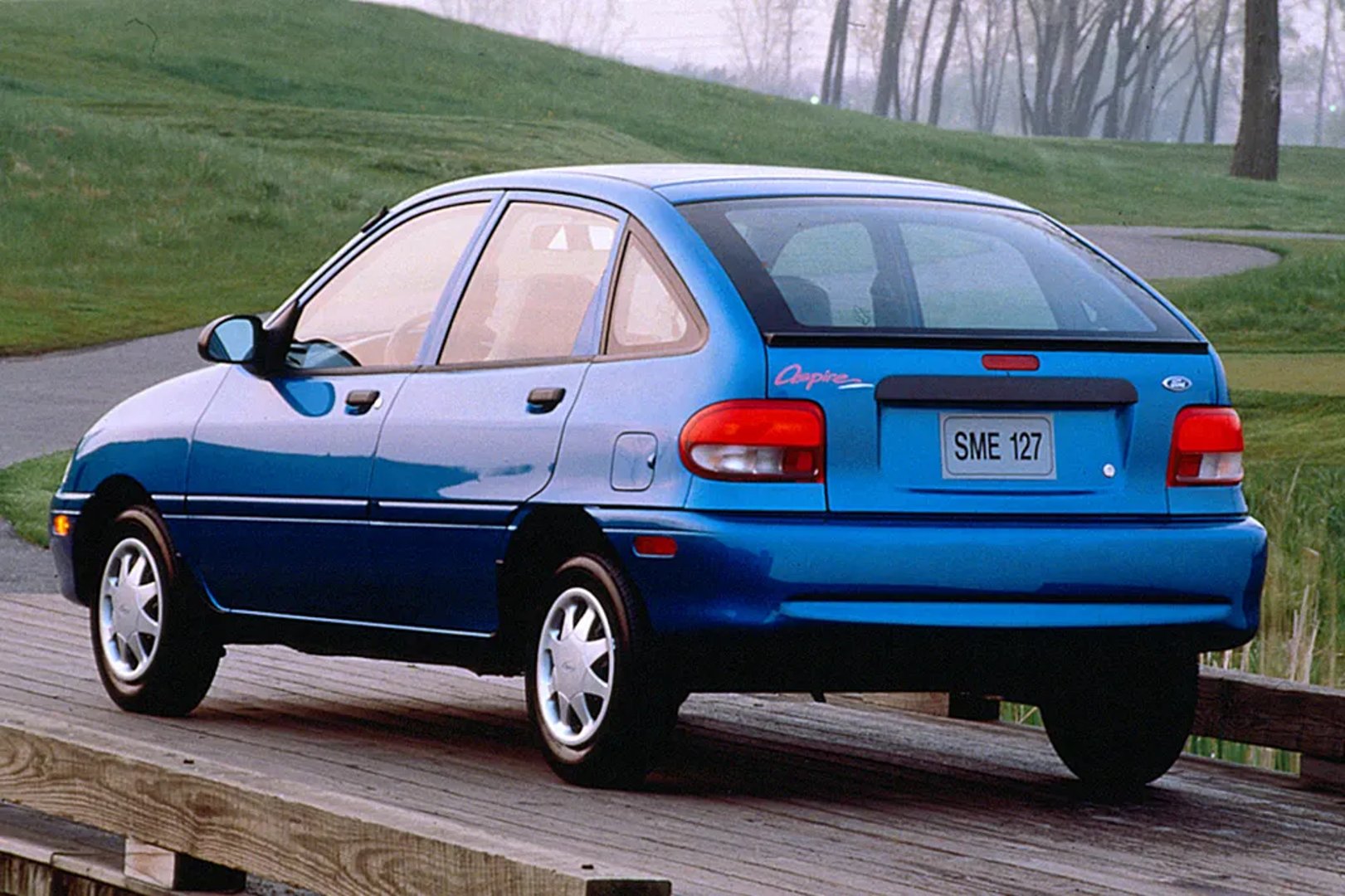 Ford_Aspire_1_generation__Mini_5-doors__2.jpg