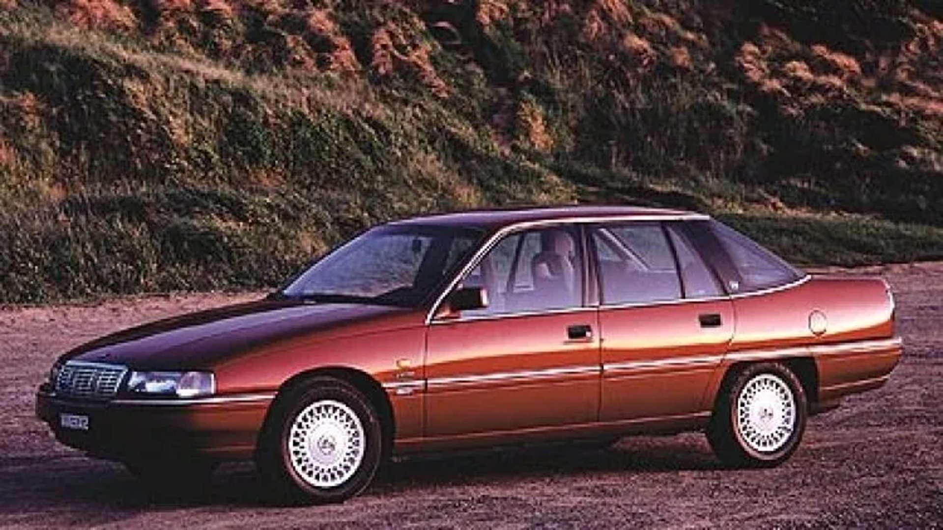 Holden_Statesman_1_generation__Sedan__2.jpg