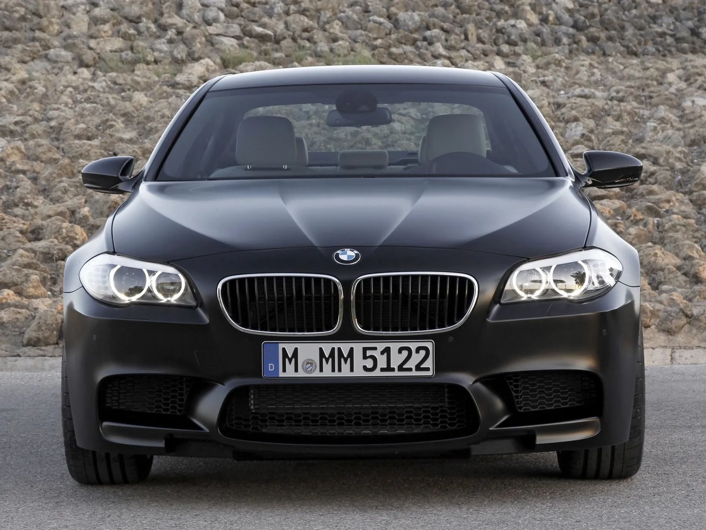 BMW_M5_5_generation__Sedan__11.jpg