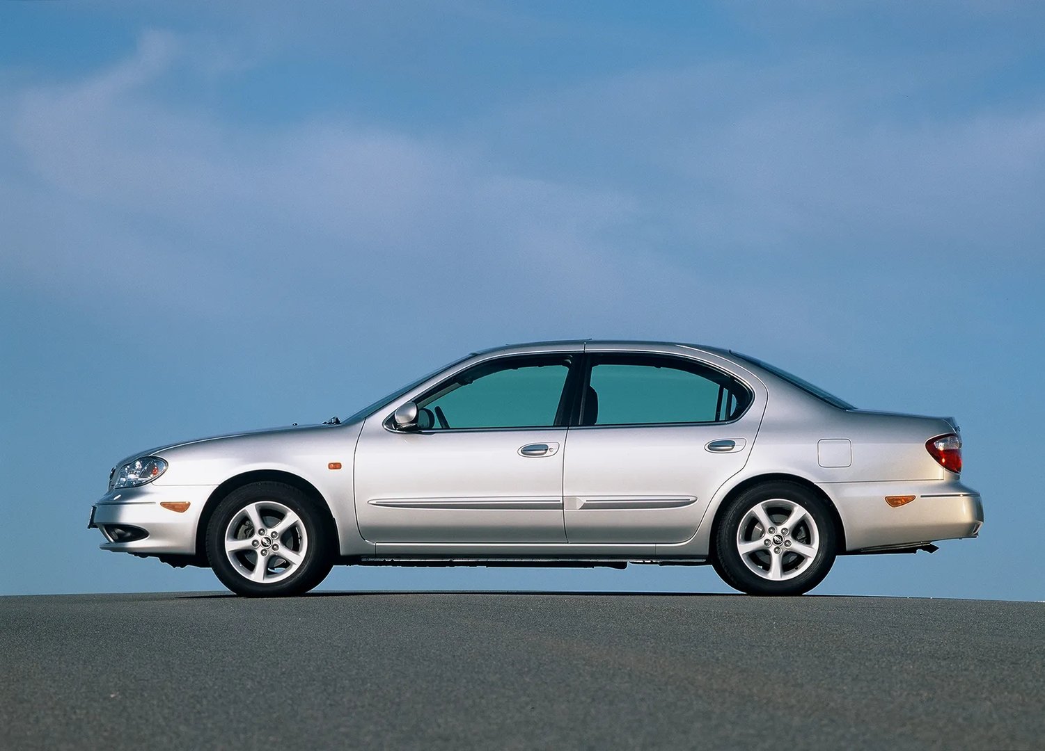 Nissan_Maxima_5_generation_restyling__Sedan__11.jpg