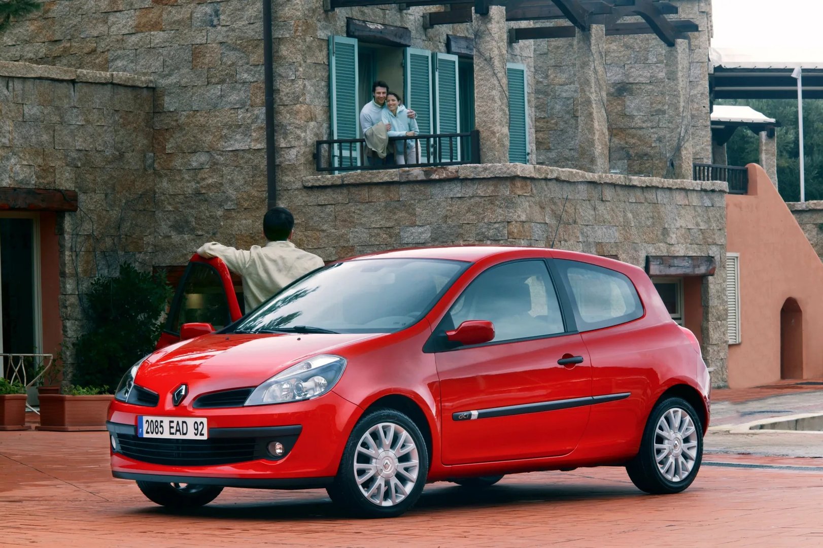 Renault_Clio_3_generation__Mini_3-doors__12.jpg