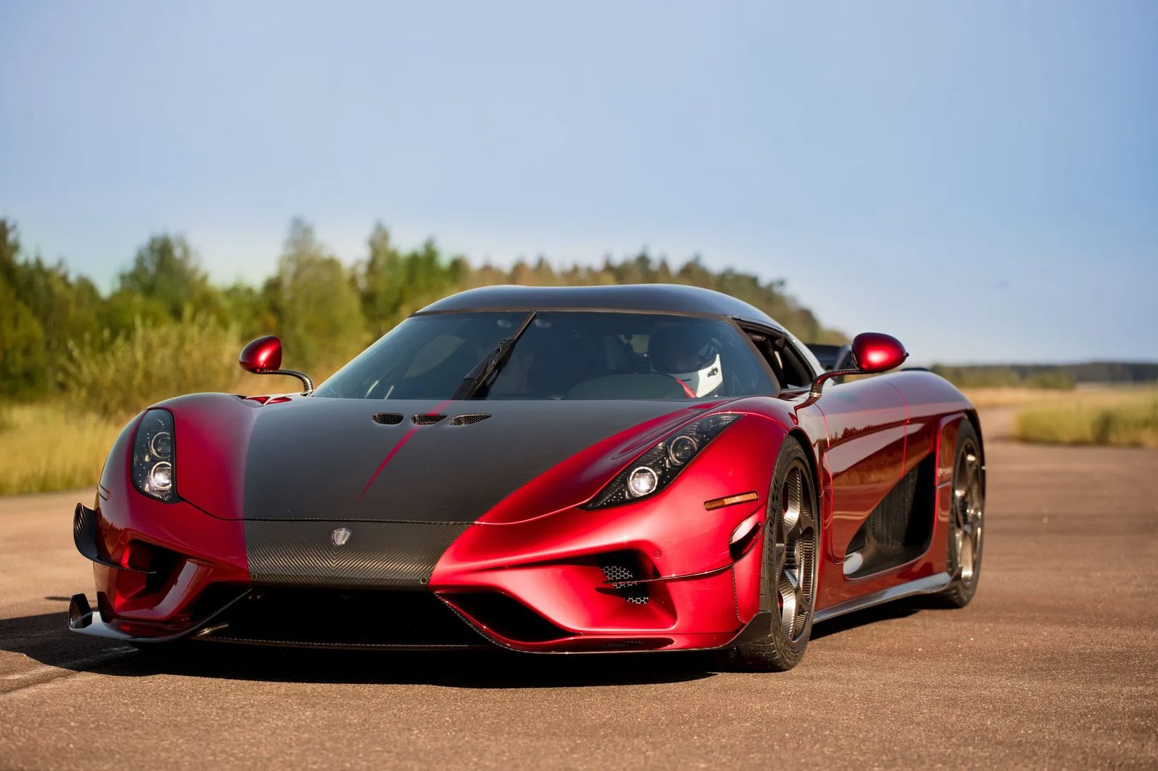Koenigsegg_Regera_1_generation__Targa__8.jpg