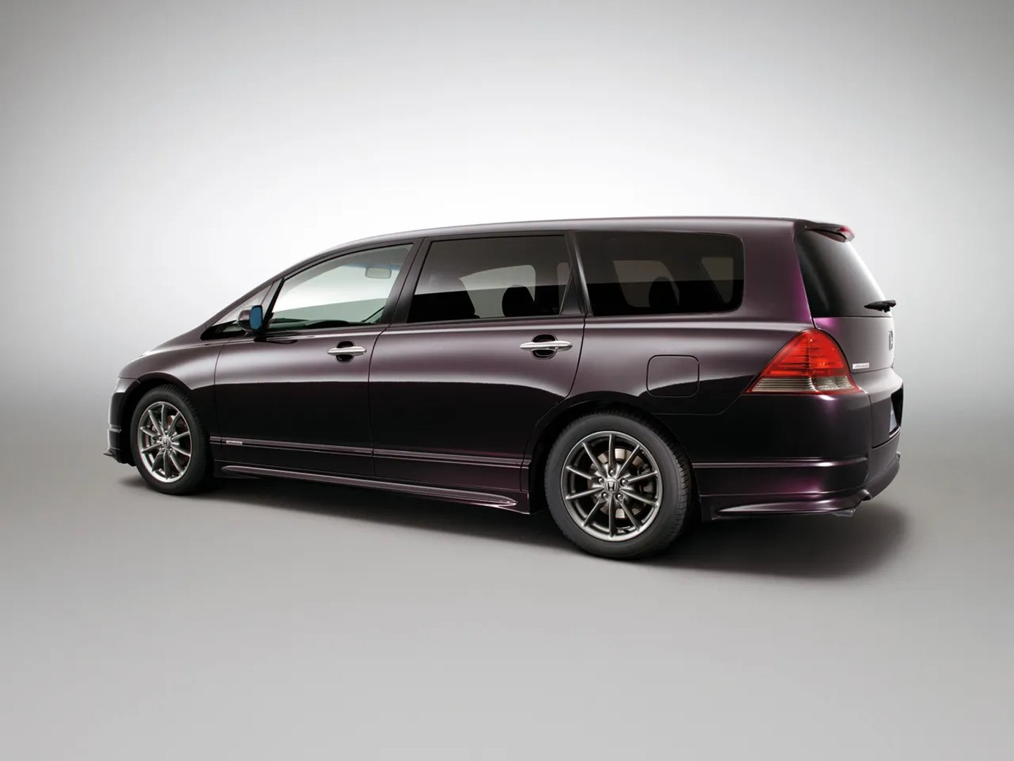 Honda_Odyssey_3_generation__Minivan__5.jpg