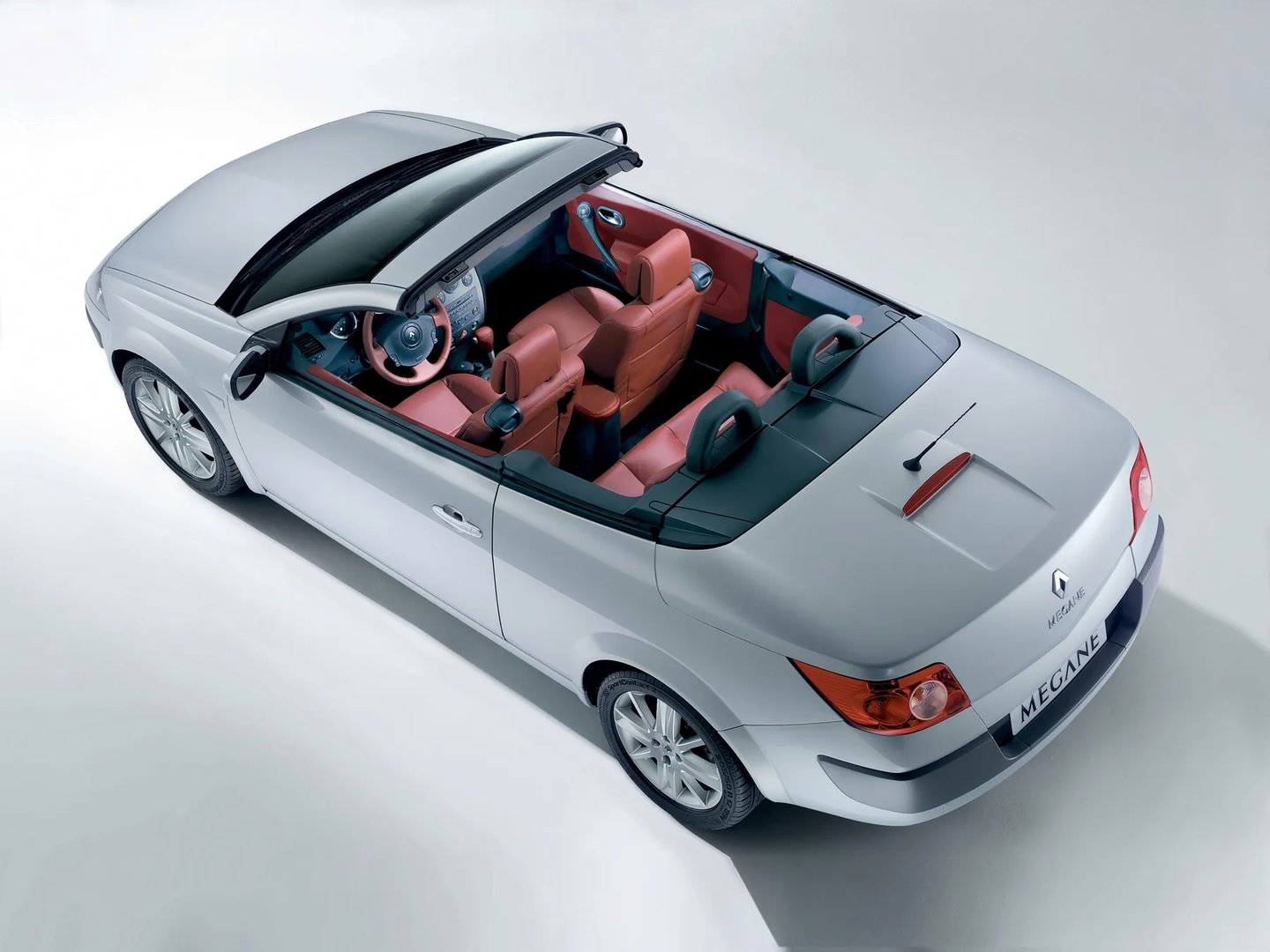 Renault_Megane_2_generation__Cabrio__2.jpg