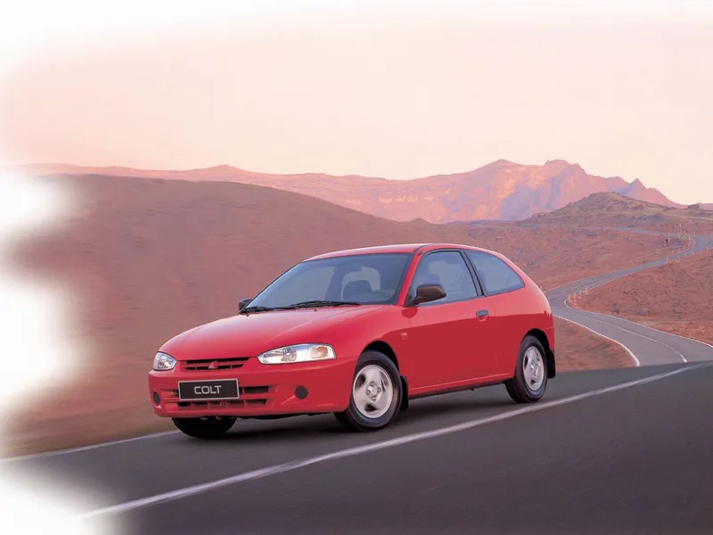 Mitsubishi_Colt_5_generation__Mini_3-doors__3.jpg