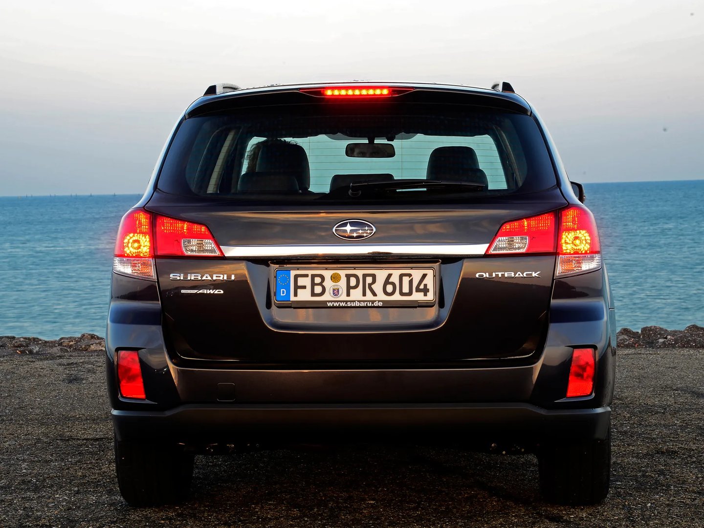 Subaru_Outback_4_generation_restyling__Estate_5-door__8.jpg